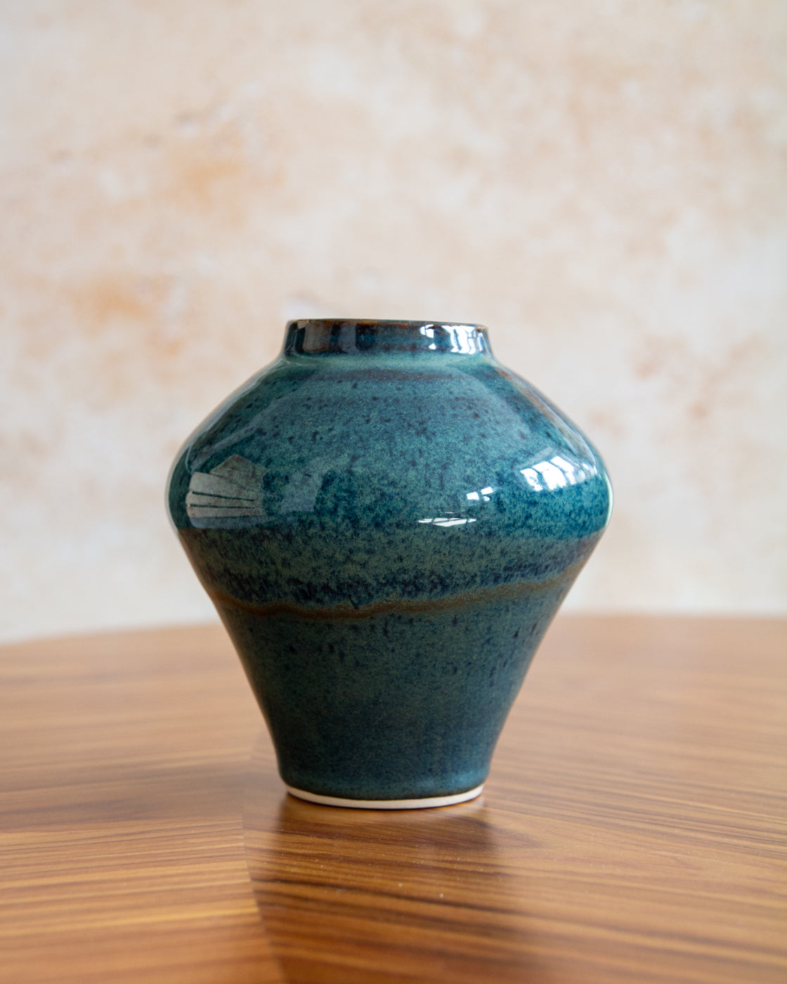 Medium Curvy Vase - Deep Sea glaze