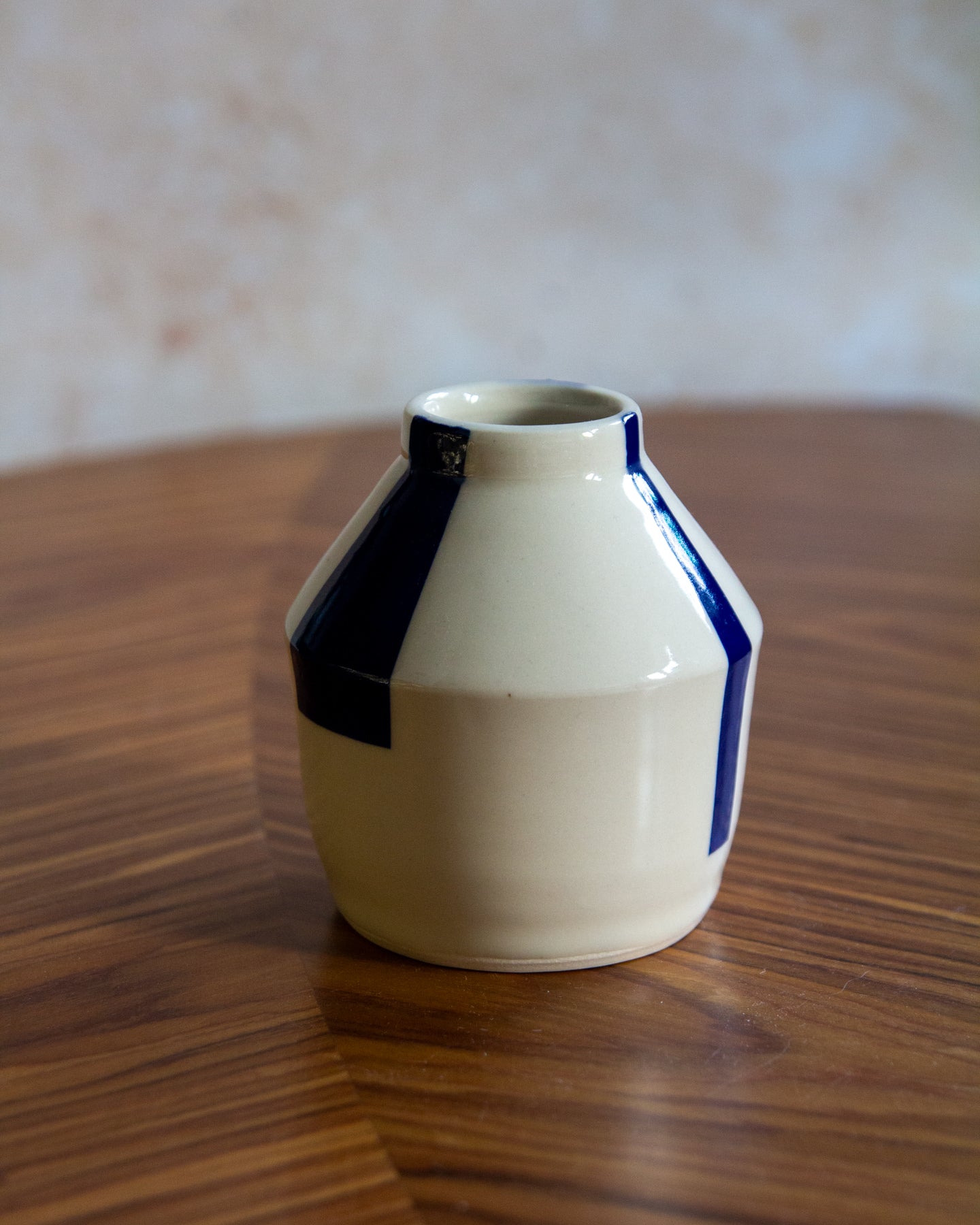 Small Bud Vase - Geometric lines